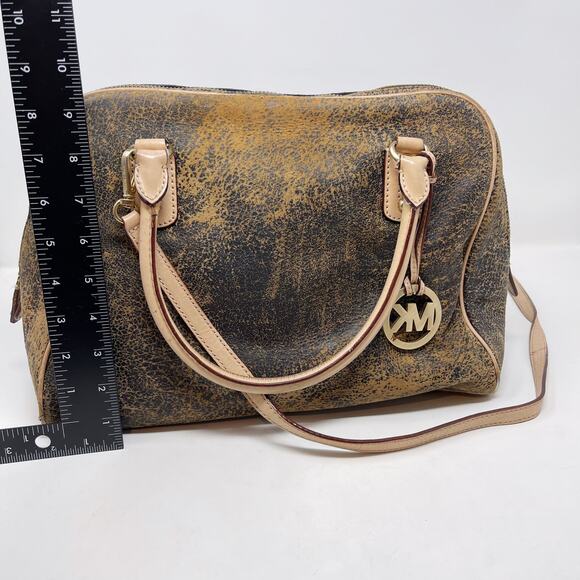 Michael Kors Brown Ultra Distressed Satchel Leather Bag Zip Top Crossbody Strap - Picture 14 of 16